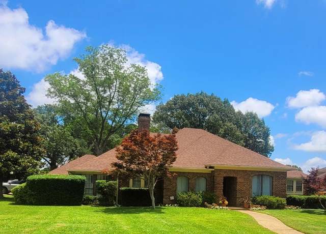 Property at 3802 Allendale Dr, Tyler, TX 75701, 3 beds, 2.5 baths