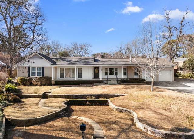 Property at 2715 S Robertson Ave, Tyler, TX 75701, 3 beds, 2.5 baths