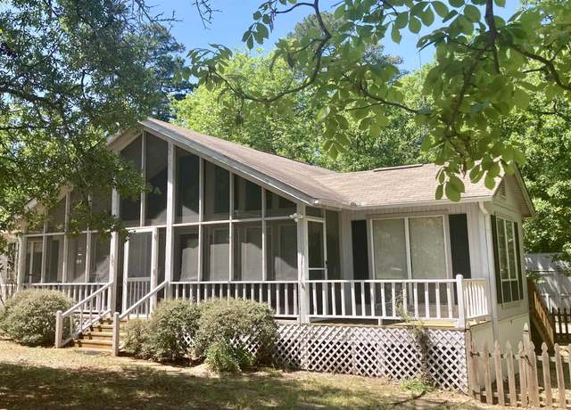 Property at 371 Wildwood Trl, Holly Lake Ranch, TX 75765, 3 beds, 2 baths