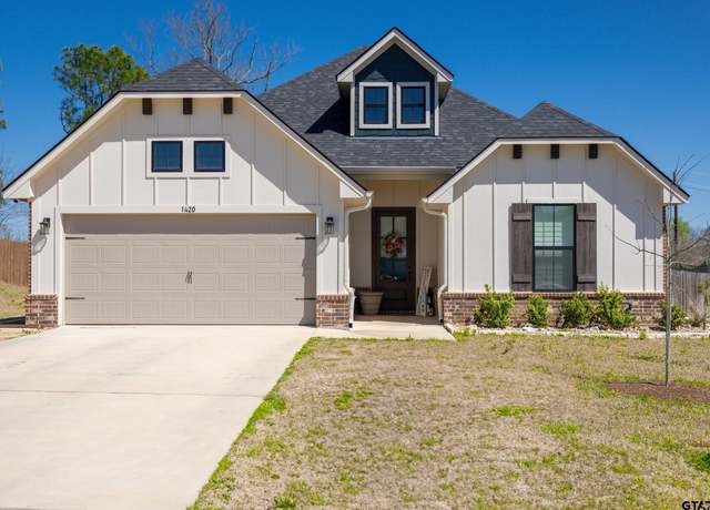 Property at 1420 Allison Ln, Lindale, TX 75771, 4 beds, 2 baths