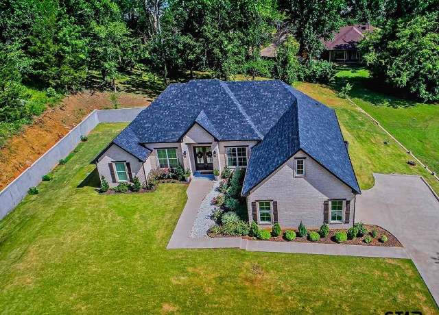 Property at 15883 Crazy Horse Dr, Lindale, TX 75771, 4 beds, 3 baths