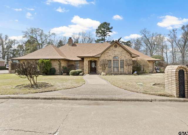 Property at 205 Turnberry Cir, Mt Pleasant, TX 75455, 4 beds, 3 baths
