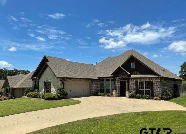 Property at 11200 Fox Trl, Flint, TX 75762, 3 beds, 2 baths