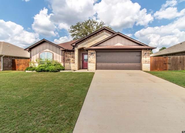 Property at 15326 Spring Oaks Dr, Lindale, TX 75771, 3 beds, 2 baths