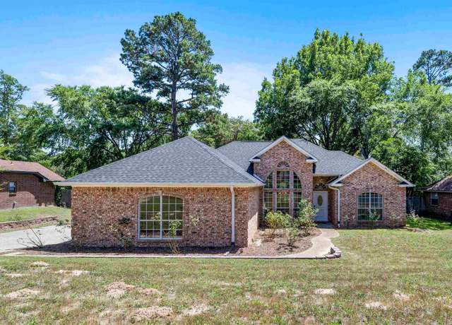 Property at 1737 Bearwood Ln, Tyler, TX 75703, 3 beds, 2 baths