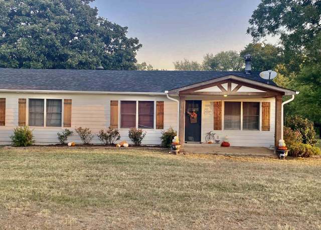 Property at 20951 County Road 450, Lindale, TX 75771, 4 beds, 2 baths