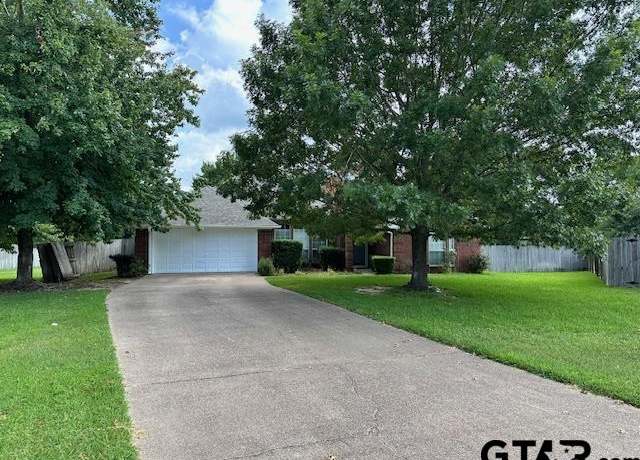 Property at 1712 Onyx Cv, Whitehouse, TX 75791, 3 beds, 2 baths