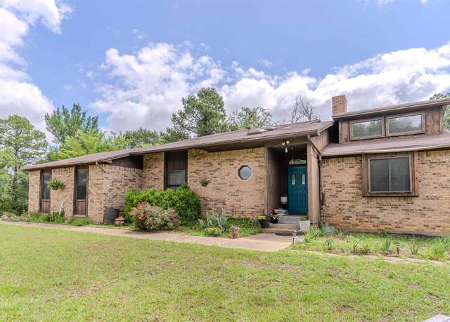Property at 19555 Fonda St, Whitehouse, TX 75791, 4 beds, 3 baths