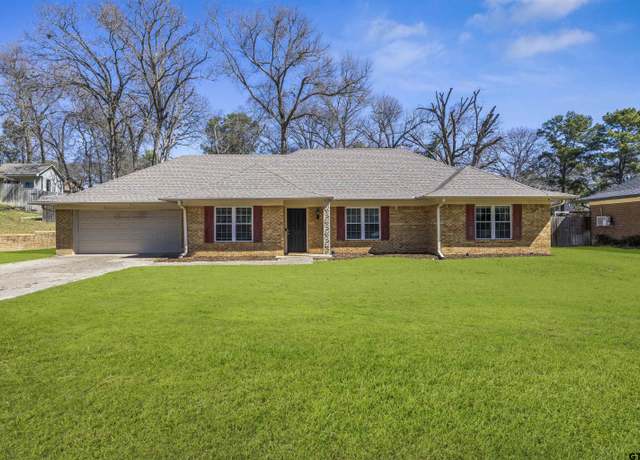 Property at 10858 Knollwood Dr, Tyler, TX 75703, 3 beds, 2 baths
