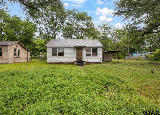 Property at 4240 Gallion Ave, Tyler, TX 75708, 6 beds, 3 baths