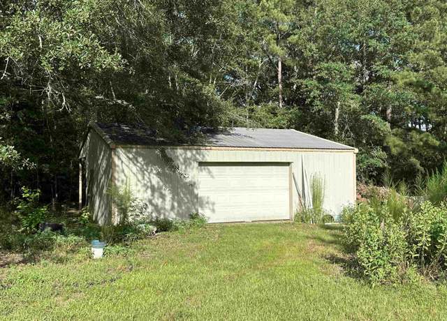 Property at 109 Shell St, Overton, TX 75684