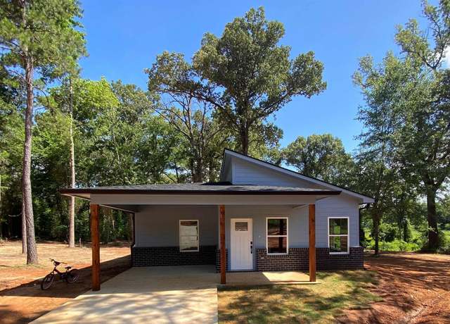 Property at 10139 C R 1111, Tyler, TX 75704, 3 beds, 2 baths