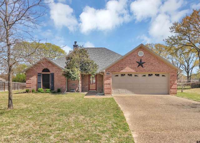 Property at 314 Briarcrest Dr, Chandler, TX 75758, 3 beds, 2 baths