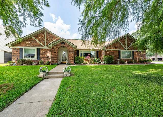 Property at 126 Fairway Dr, Bullard, TX 75757, 3 beds, 2 baths