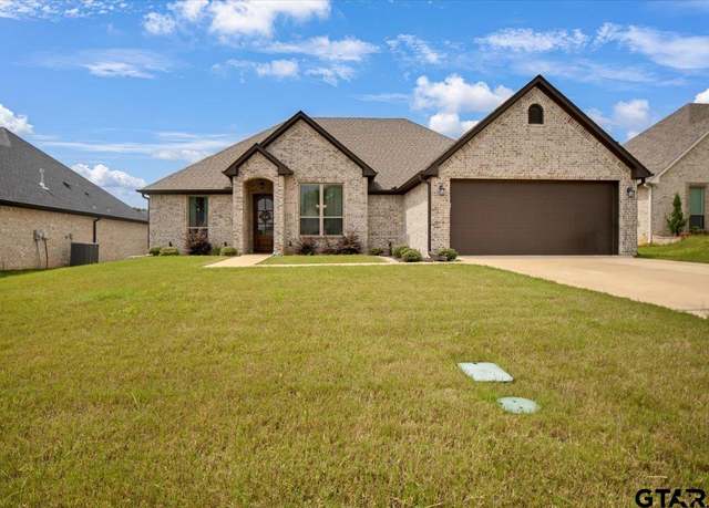 Property at 11771 Jayden Ln, Tyler, TX 75703, 3 beds, 2 baths