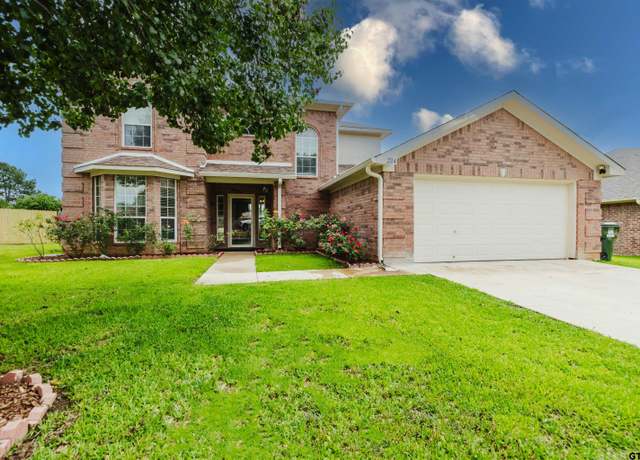 Property at 224 Cass Cir, Flint, TX 75762, 4 beds, 3.5 baths