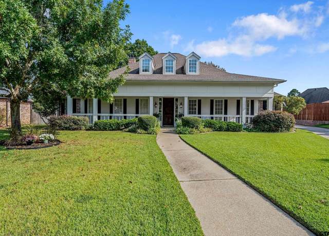 Property at 7507 Pecan Hill Cv, Tyler, TX 75703, 4 beds, 3.5 baths