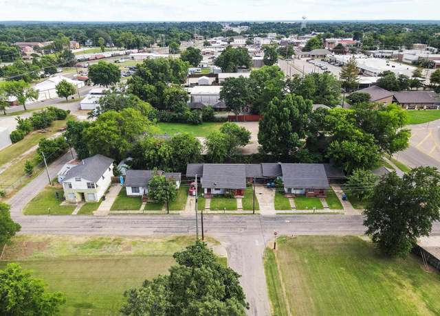 Property at 104-110/204 E 9th, Mt Pleasant, TX 75455, 4 beds, 4 baths