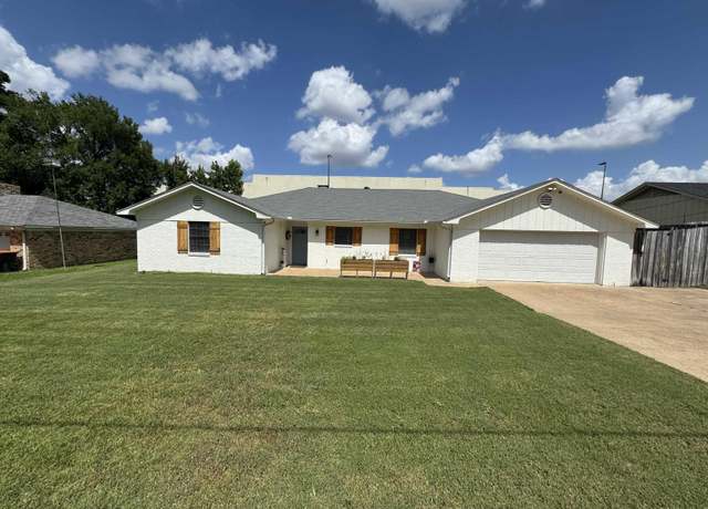Property at 7408 Hollyoak Dr, Tyler, TX 75703, 4 beds, 2 baths