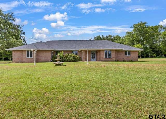 Property at 13315 Cr 434, Lindale, TX 75771, 3 beds, 2.5 baths