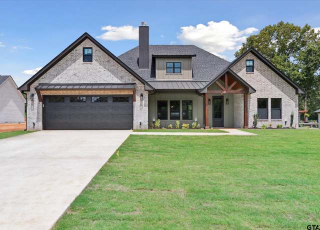 Property at 132 County Road 4119, Jacksonville, TX 75766, 3 beds, 2 baths