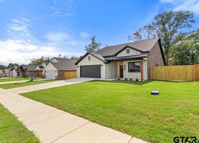 Property at 16326 Crossing Cir, Lindale, TX 75771, 4 beds, 2 baths