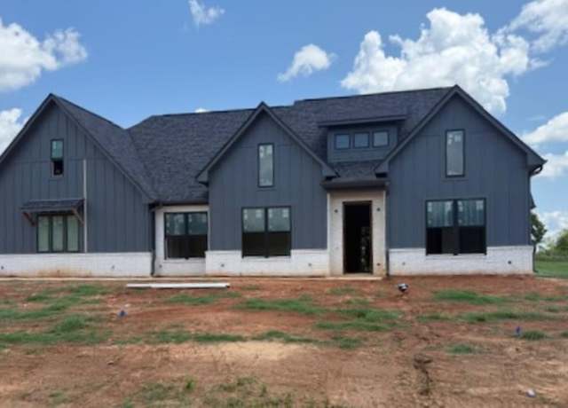 Property at 13996 Cedar Vista Ln, Tyler, TX 75704, 3 beds, 2.5 baths
