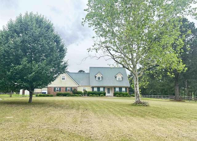 Property at 2036 Cr 2807, Alto, TX 75925, 3 beds, 2.5 baths