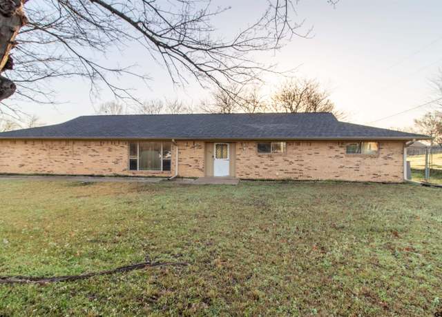 Property at 106 Susie St, Chandler, TX 75758, 3 beds, 3 baths