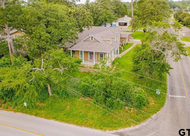 Property at 302 Harmony Ln, Hideaway, TX 75771, 3 beds, 3 baths