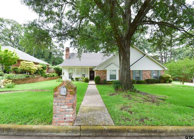 Property at 716 Kingswood Dr, Tyler, TX 75703, 4 beds, 3 baths