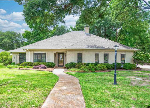 Property at 9121 Canyon Rd, Tyler, TX 75703, 4 beds, 3 baths