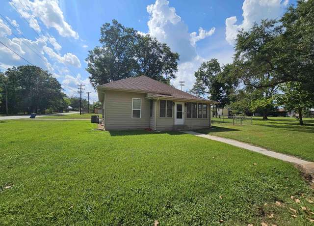 Property at 401 Central Ave, Quitman, TX 75783, 2 beds, 1 bath