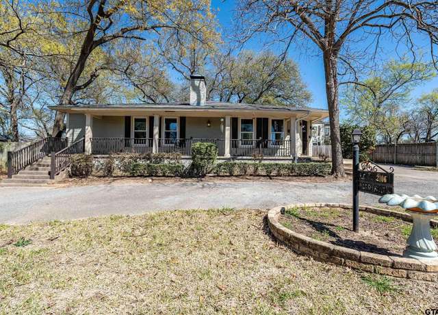 Property at 2106 Belmont Dr, Tyler, TX 75701, 3 beds, 3 baths