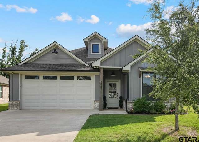 Property at 1723 Alamo Crossing Rd, Tyler, TX 75701, 3 beds, 2 baths