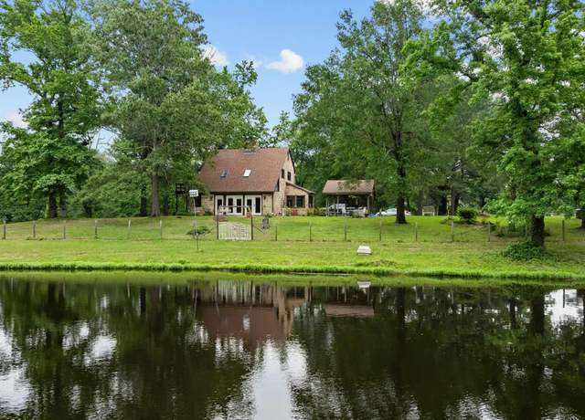 Property at 13774 Fm 757, Winona, TX 75792, 3 beds, 2.5 baths