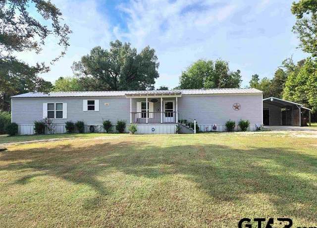 Property at 52 Chippewa Dr, Pittsburg, TX 75686, 3 beds, 2 baths