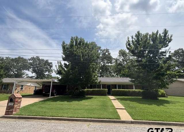 Property at 3010 Cook Ln, Longview, TX 75602, 3 beds, 2 baths