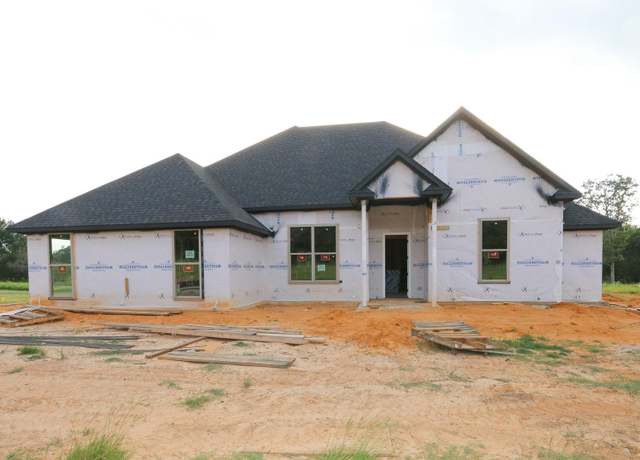 Property at 16445 Cooper Way, Tyler, TX 75703, 4 beds, 2 baths