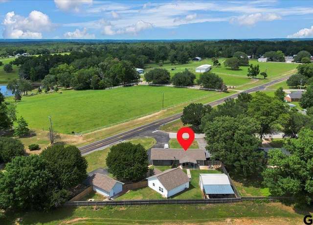 Property at 13769 Jennifer St, Lindale, TX 75771, 3 beds, 2 baths