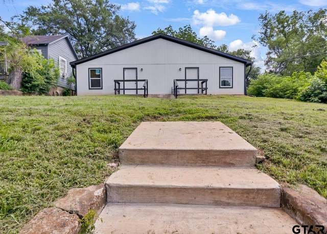 Property at 1131 E Commerce St, Tyler, TX 75702, 6 beds, 4 baths