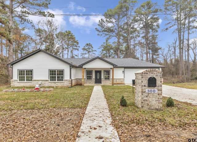 Property at 300 Chelsea Ln, Bullard, TX 75757, 3 beds, 2 baths