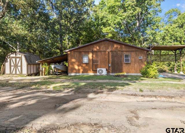Property at 286 Private Road 52031, Pittsburg, TX 75686, 2 beds, 2 baths