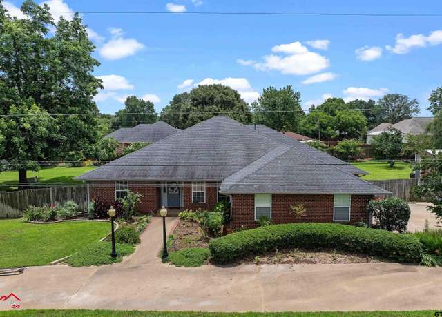 Property at 142 Parrish St, Rusk, TX 75785, 4 beds, 3 baths