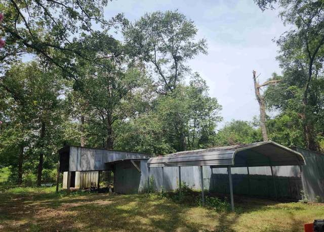 Property at 13416 Lily Rd, Ore City, TX 75683, 4 beds, 3 baths