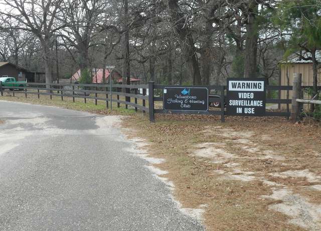 Property at 1221 Lake Franklin Dr, Winnsboro, TX 75494, 1 bed, 1 bath
