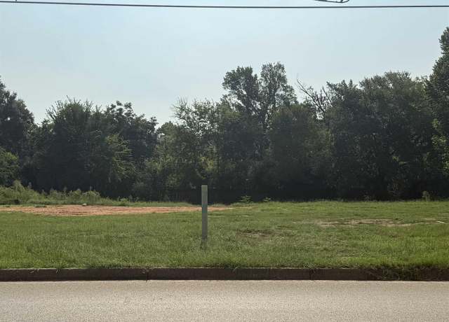 Property at 5370 Hollytree Dr, Tyler, TX 75703