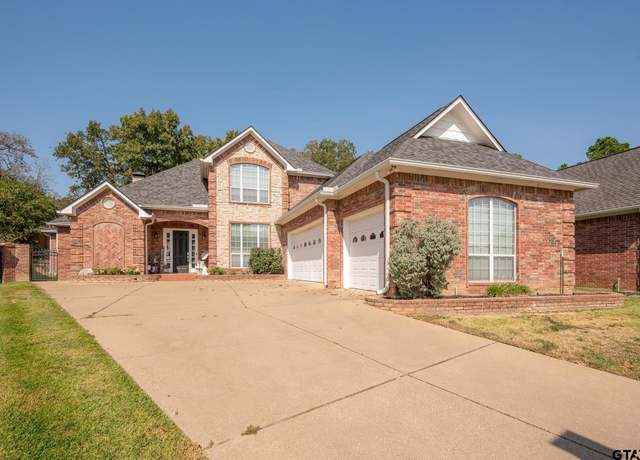 Property at 3141 Granbury Ct, Tyler, TX 75707, 4 beds, 3.5 baths