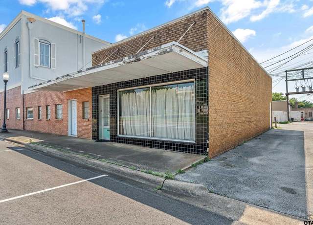 Property at 129 W 6th St, Rusk, TX 75785, 1 bed, 1 bath