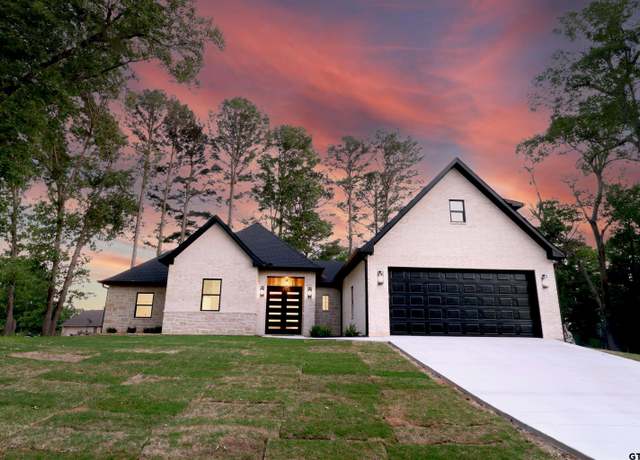 Property at 16022 Red Oak Rd, Tyler, TX 75707, 5 beds, 2.5 baths